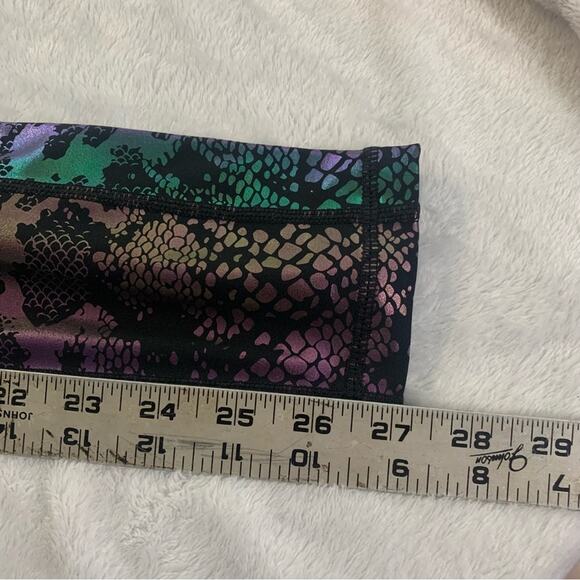 CVG Constantly varied gear size small black iridescent leggings ankle workout li - Picture 7 of 7